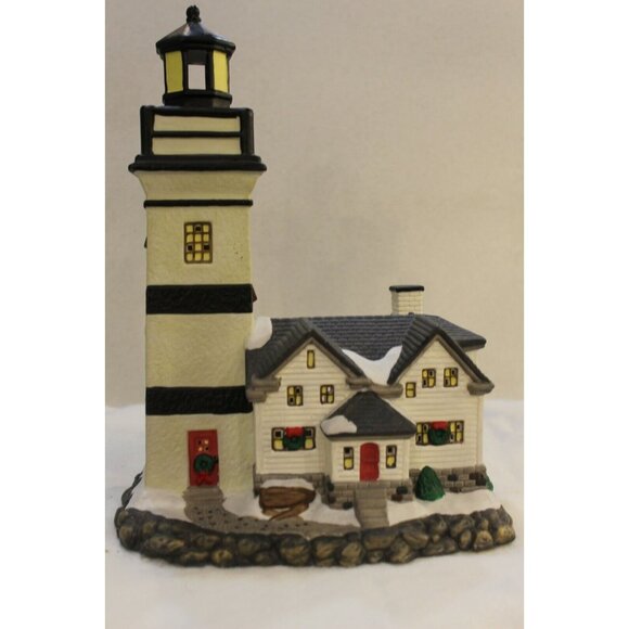 Santa's Workbench - Newcastle Lighthouse - 1999 - Picture 2 of 5